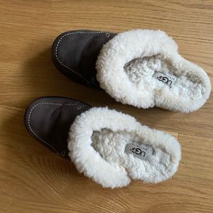 UGG slippers size 8
